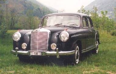 Mercedes 220S